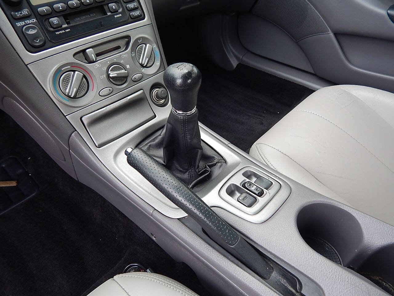 Used 2002 Toyota Celica GT image 18