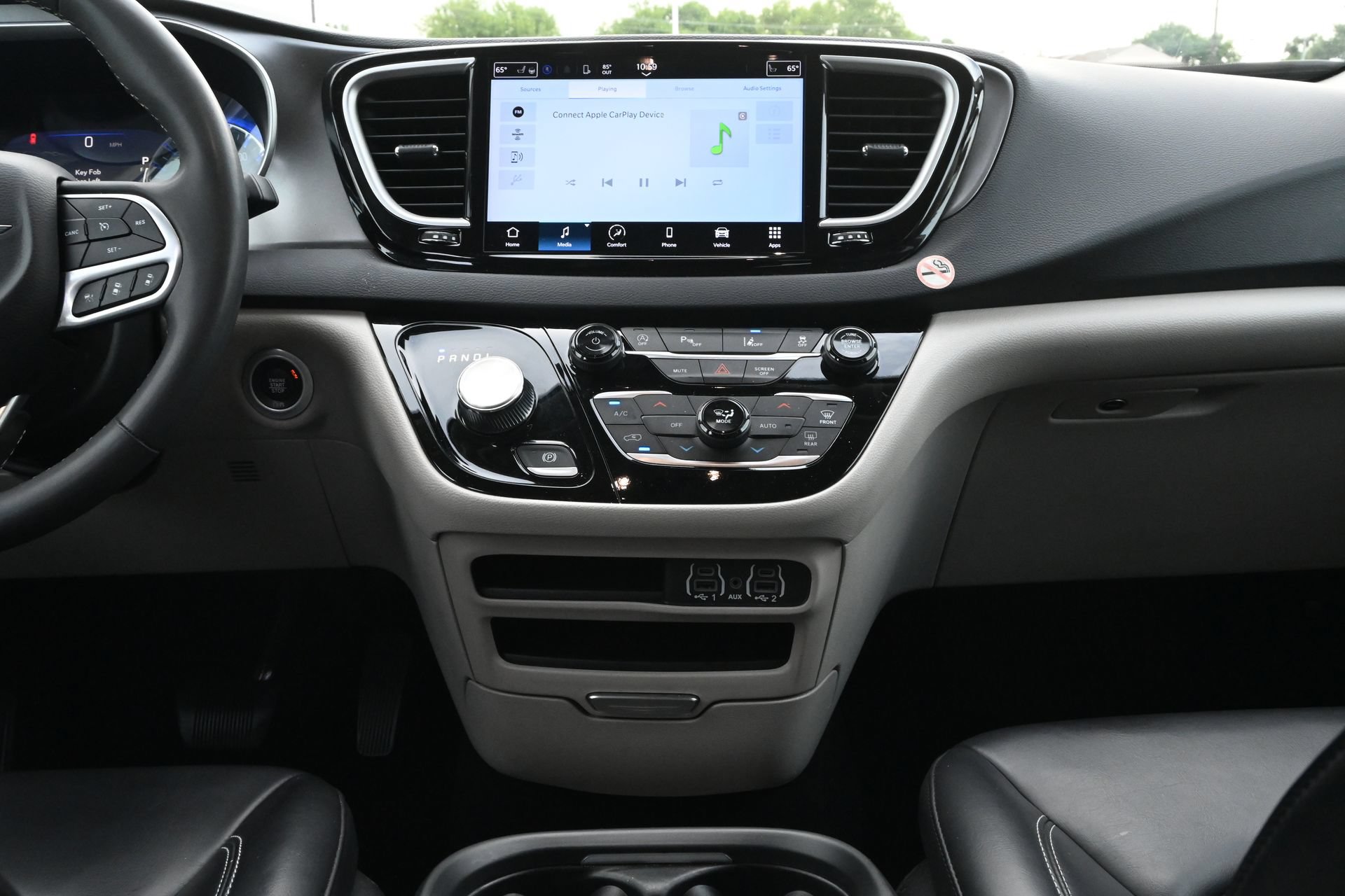 Used 2023 Chrysler Pacifica Touring-L FWD image 13