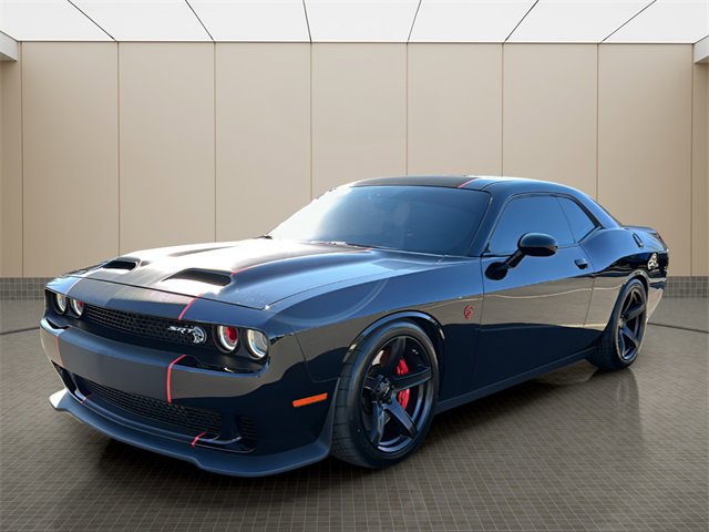 Used 2019 Dodge Challenger SRT Hellcat image 1