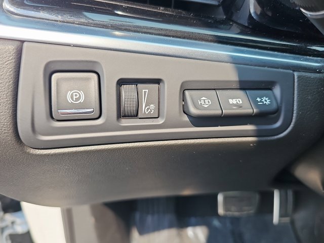 Used 2025 Cadillac XT6 Sport w/ Technology Package image 27