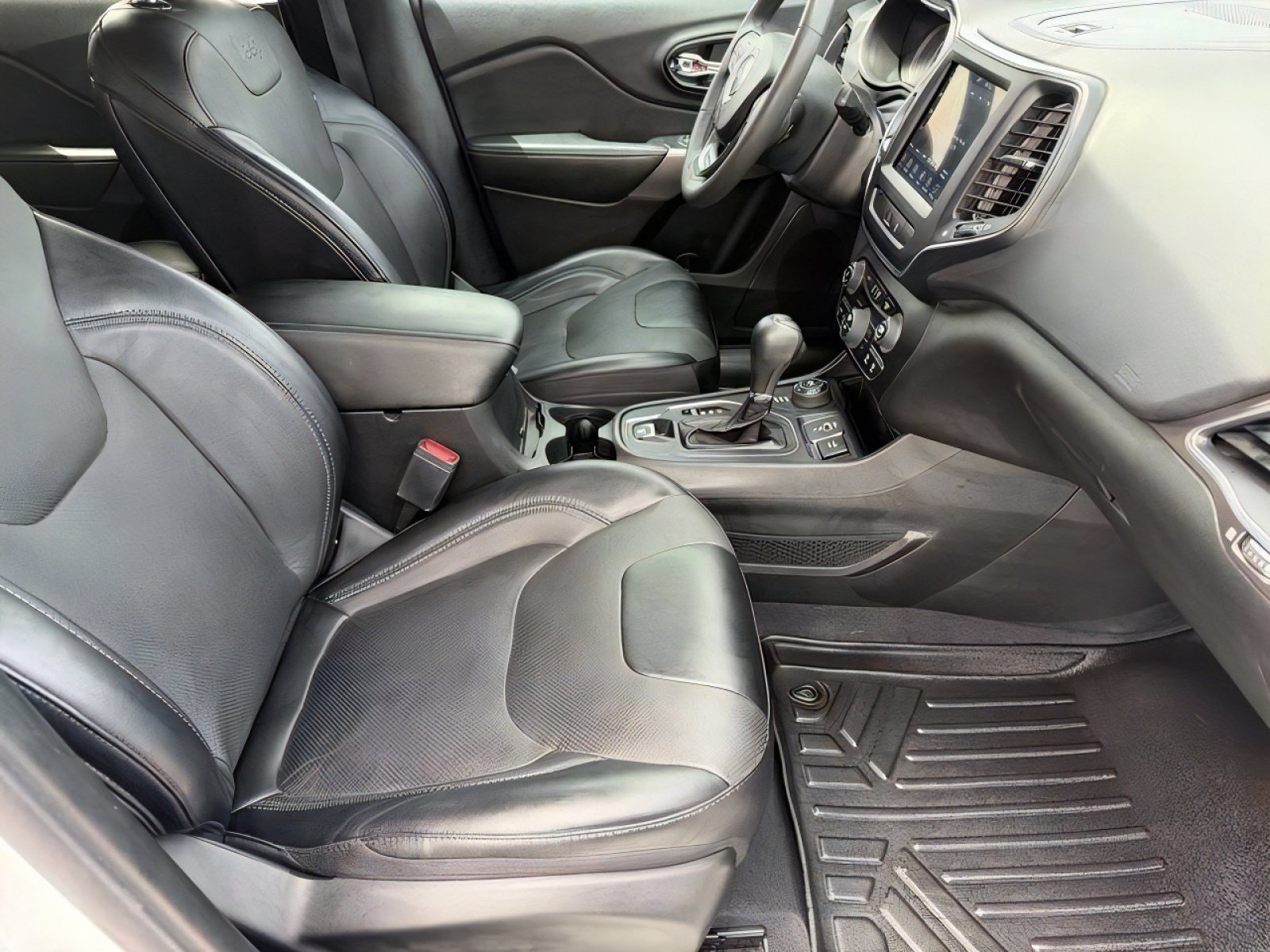 Used 2022 Jeep Cherokee Latitude Lux AWD/4WD image 12