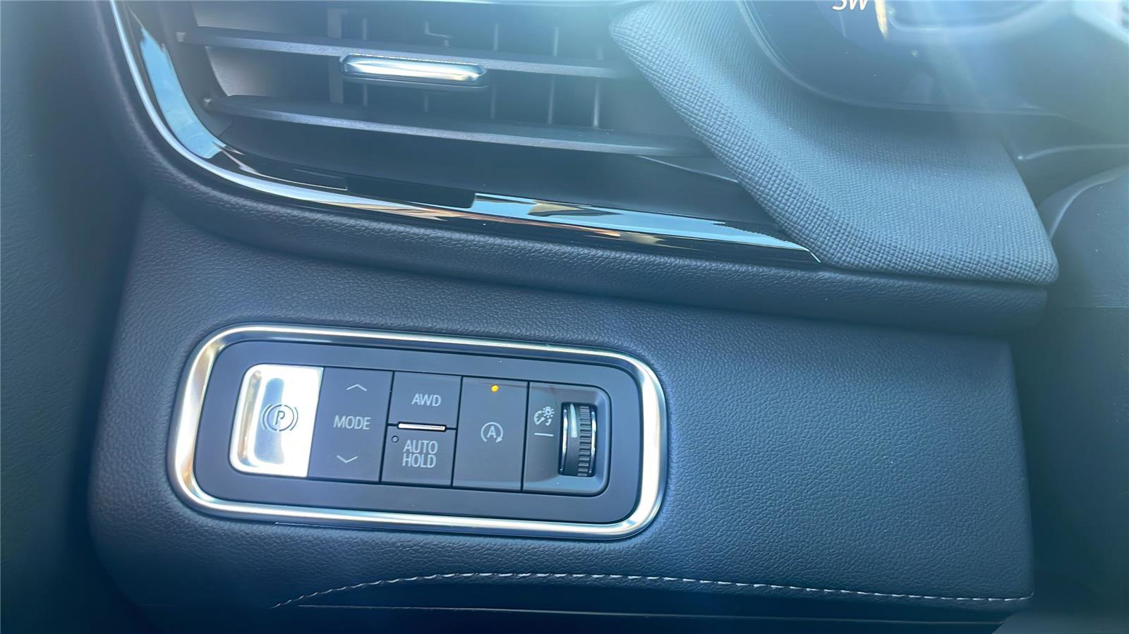 New 2026 Buick Enclave Sport Touring w/ Power Package image 5