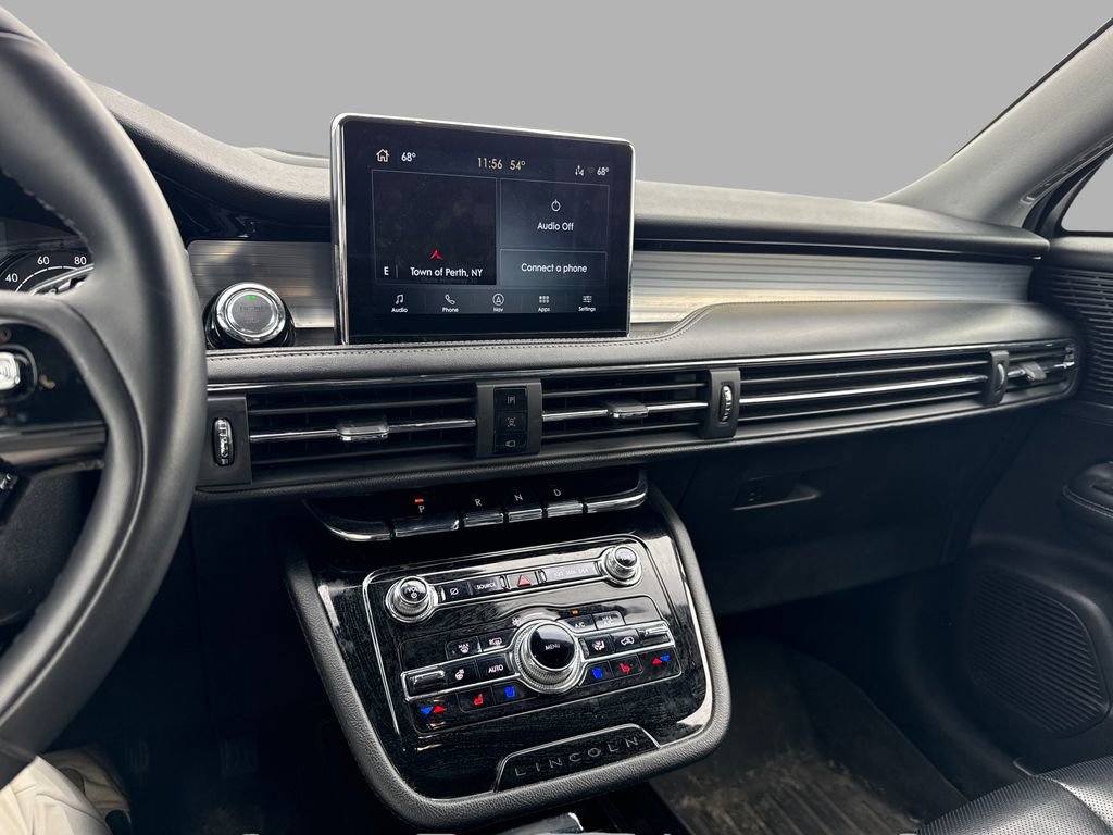 Used 2022 Lincoln Corsair AWD w/ Equipment Group 101A image 17