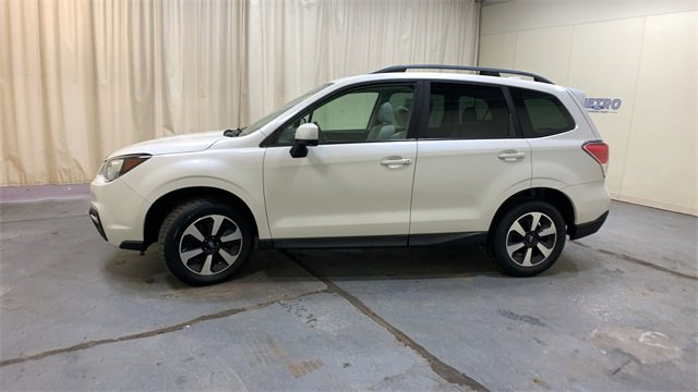 Used 2018 Subaru Forester 2.5i Premium w/ All-Weather Package image 6