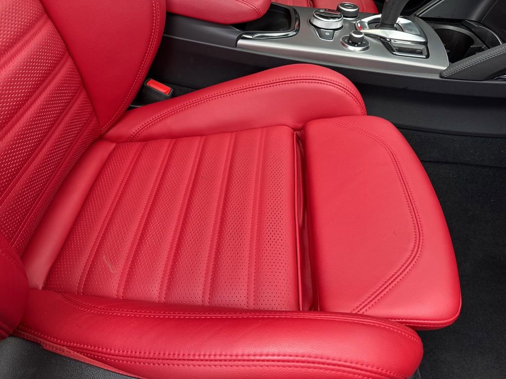 Used 2024 Alfa Romeo Stelvio Veloce image 67