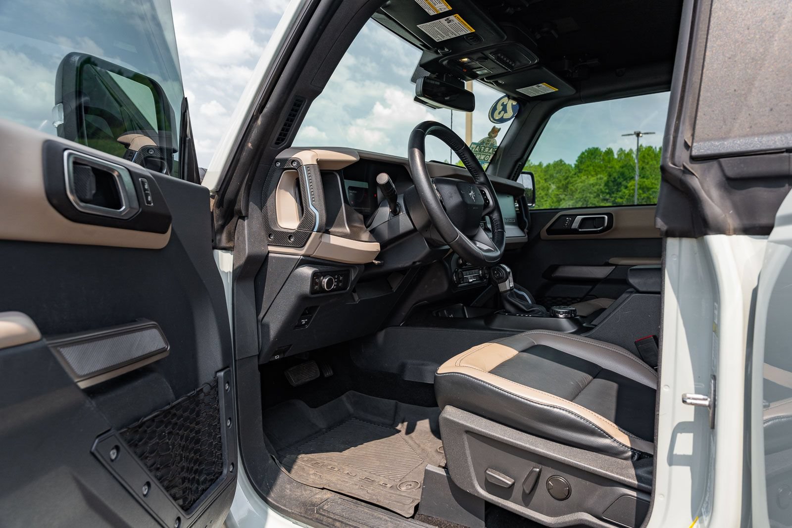 Certified 2023 Ford Bronco Wildtrak AWD/4WD image 17