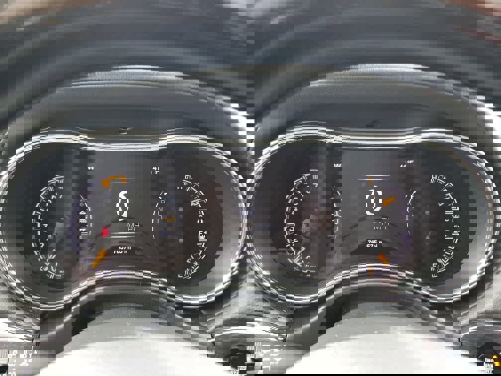 Used 2020 Jeep Grand Cherokee Overland image 25