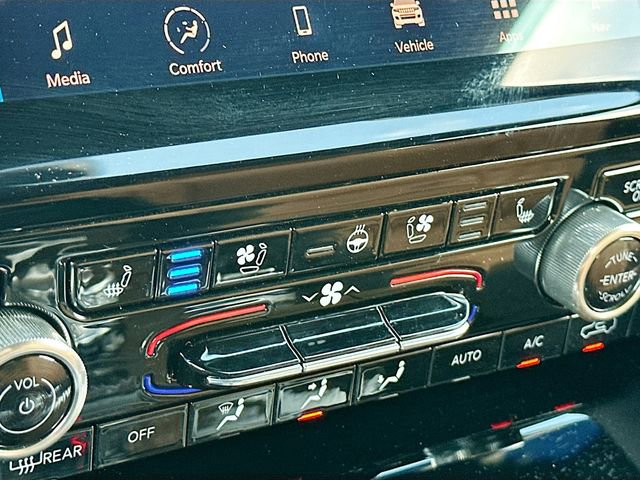 Used 2024 Jeep Grand Cherokee L Summit w/ Advanced Protech Group IV image 21