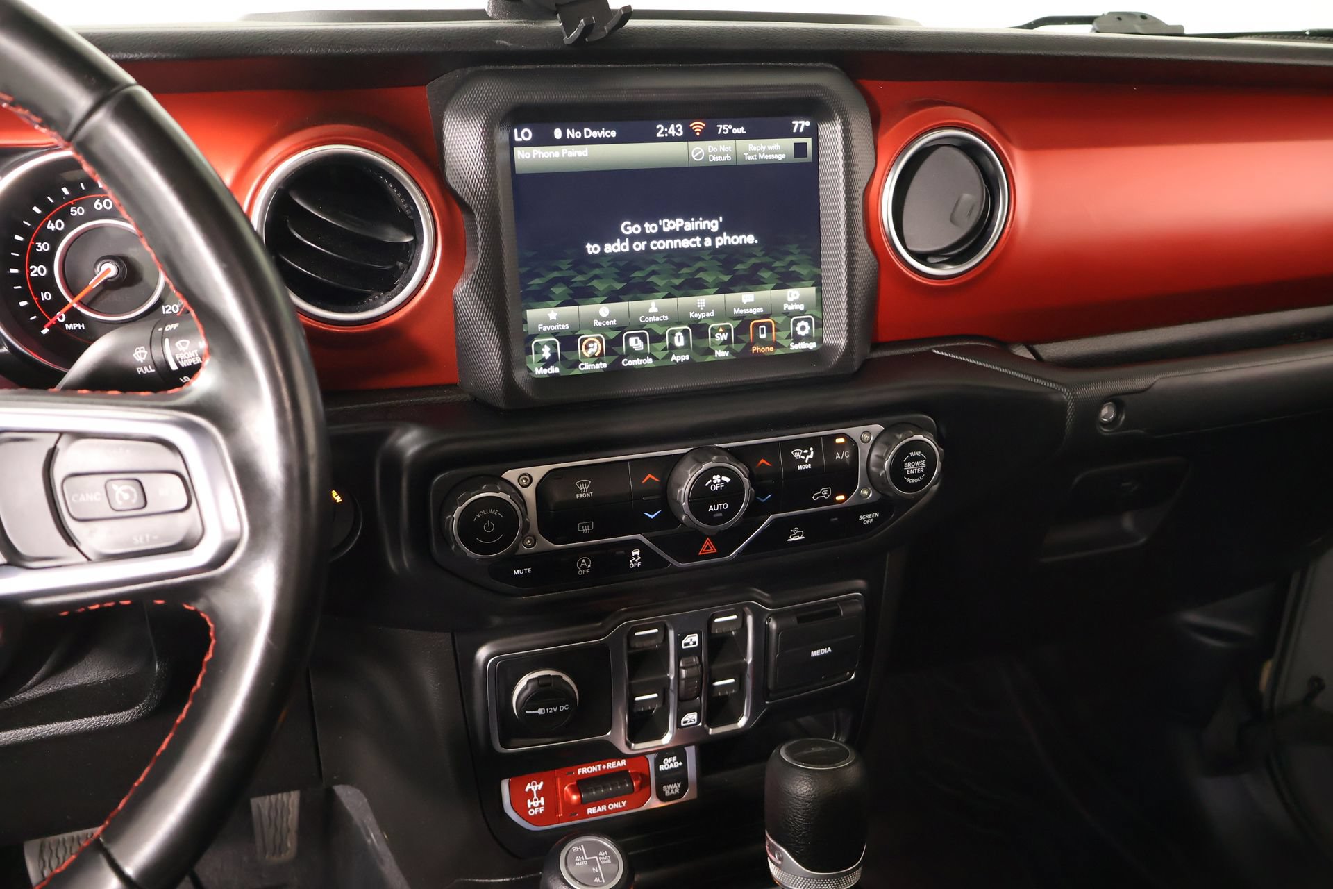 Used 2021 Jeep Gladiator Rubicon AWD/4WD image 5
