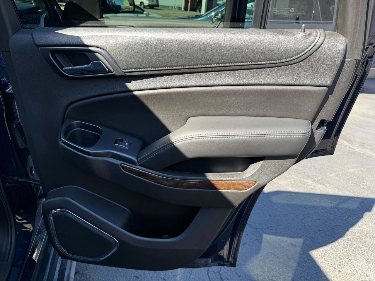 Used 2018 Chevrolet Tahoe LS w/ Max Trailering Package image 32