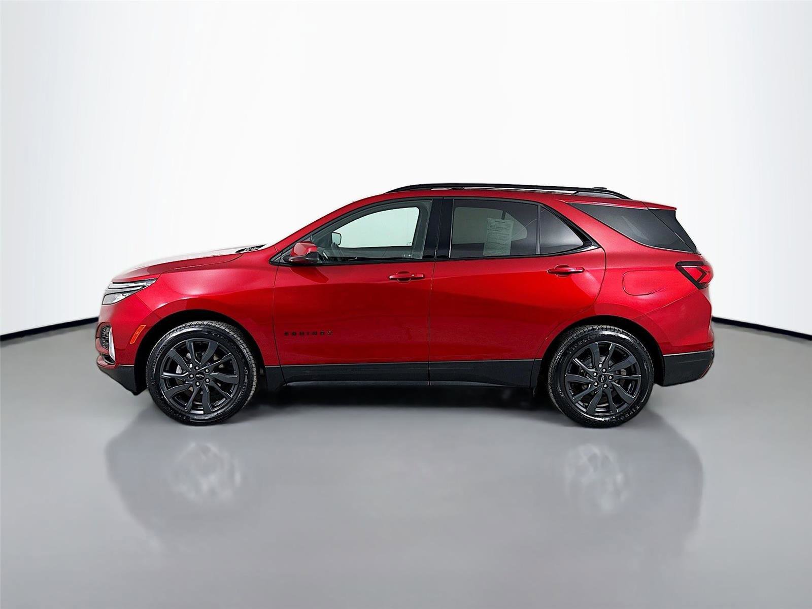 Used 2023 Chevrolet Equinox RS AWD/4WD image 6