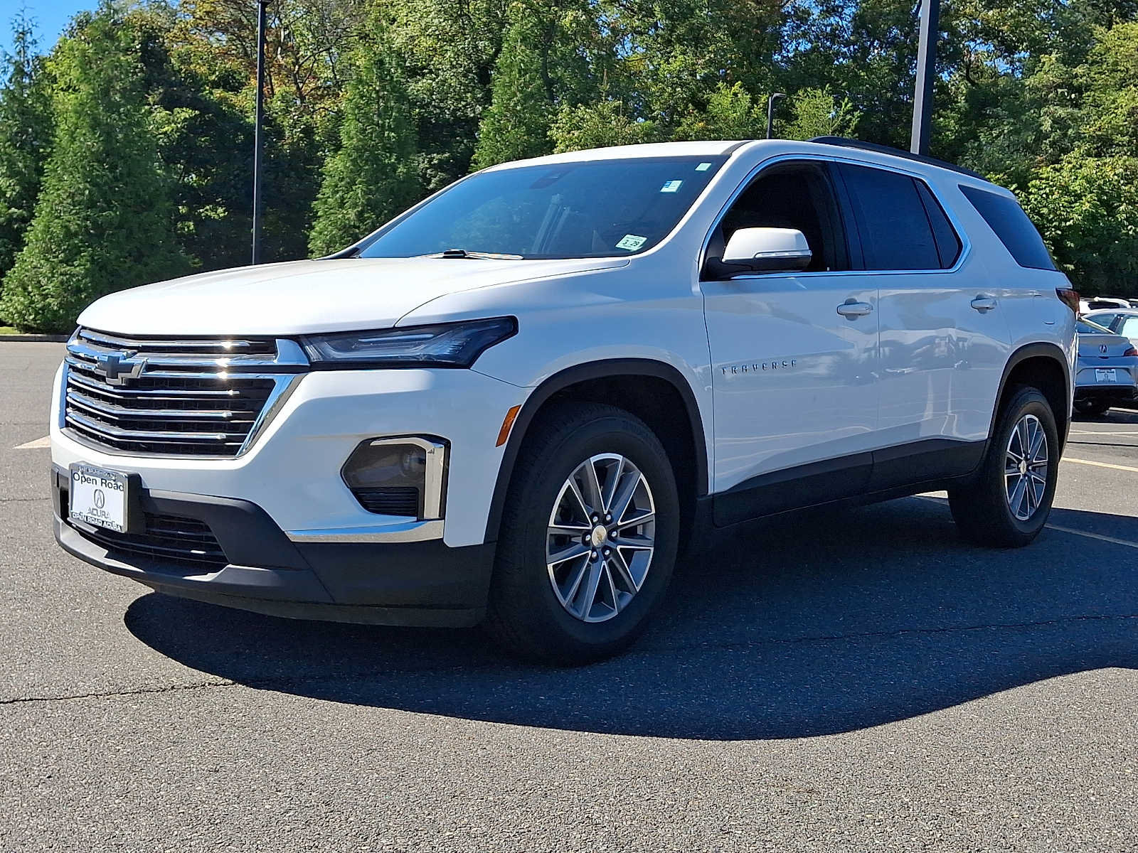 Used 2024 Chevrolet Traverse LT AWD/4WD image 3