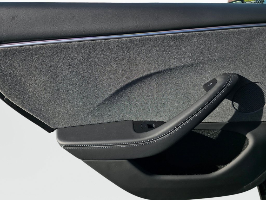 Used 2024 Tesla Model 3 Standard Range RWD image 18