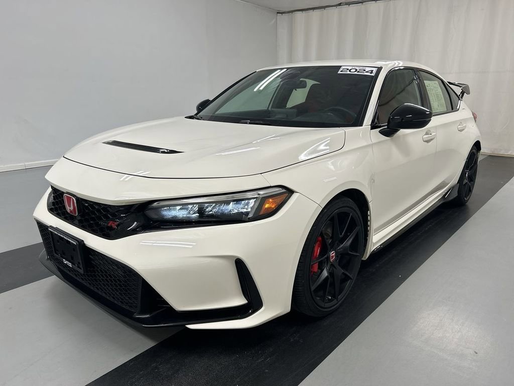 Used 2024 Honda Civic Type R image 4
