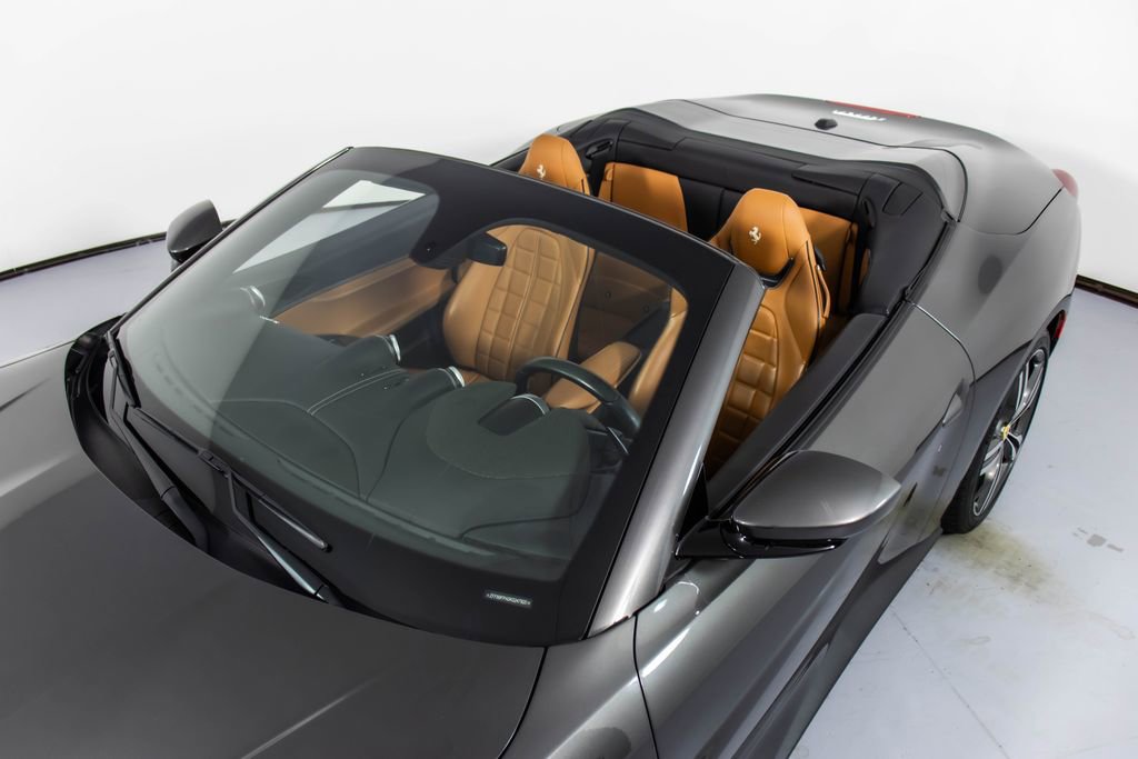 Certified 2019 Ferrari Portofino image 32