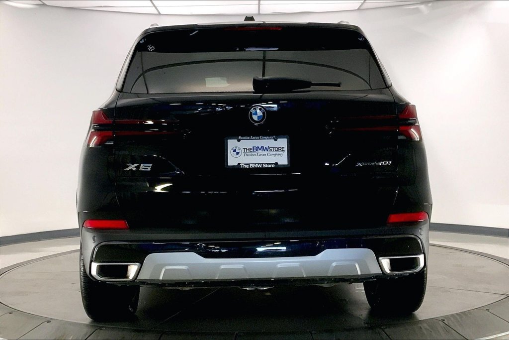 Certified 2026 BMW X5 xDrive40i AWD/4WD image 3