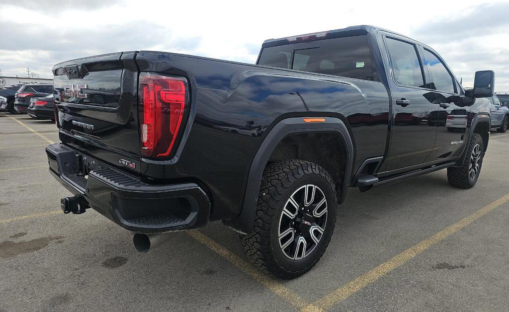 Used 2022 GMC Sierra 3500 AT4 w/ AT4 Premium Plus Package AWD/4WD image 4
