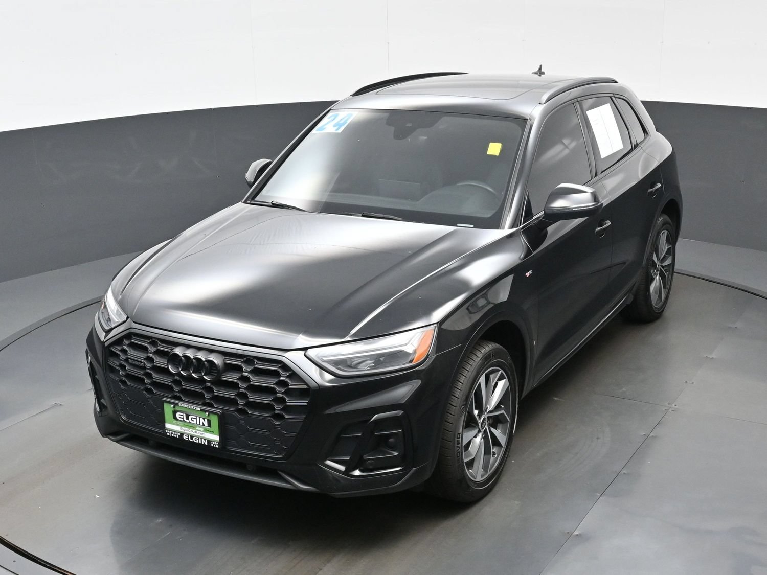 Used 2024 Audi Q5 2.0T Premium w/ Summer of Audi Package AWD/4WD image 44