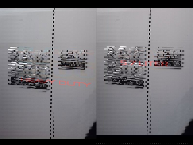 Used 2015 RAM 2500 SLT image 51