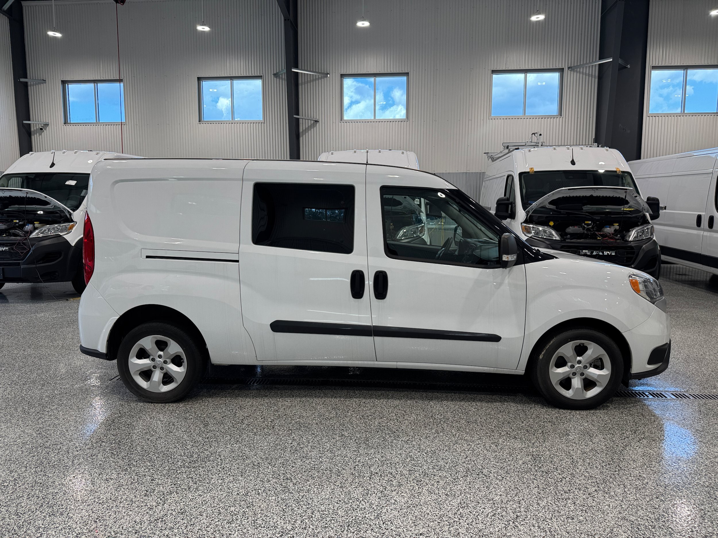 Used 2020 Nissan NV200 SV w/ Back Door Glass Package FWD image 4