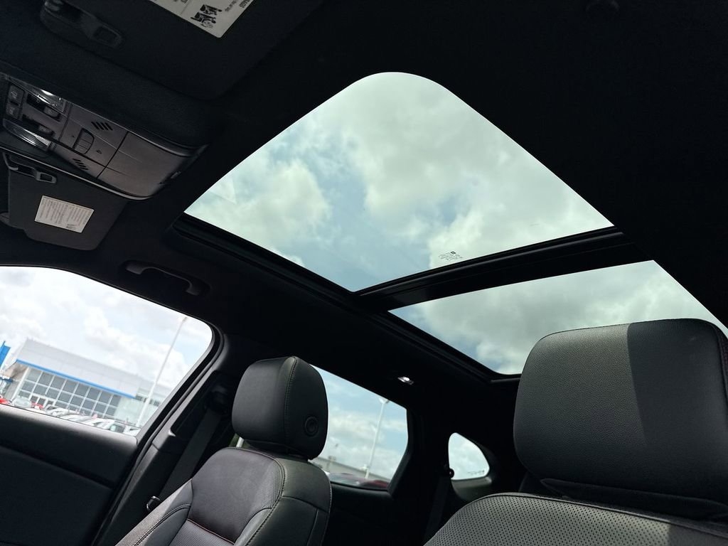 Used 2022 Chevrolet Blazer RS image 22