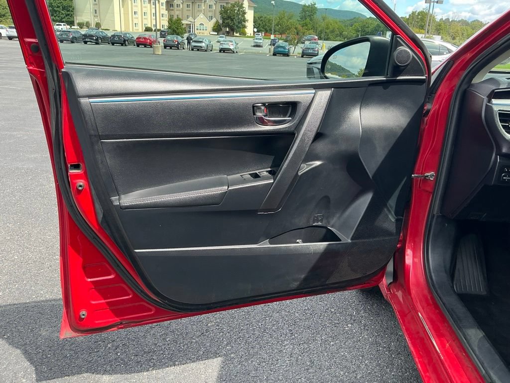 Used 2014 Toyota Corolla S FWD image 21