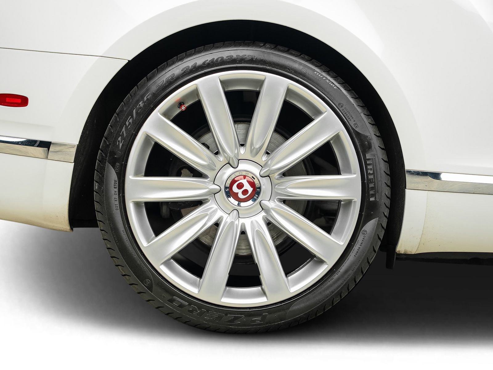 Used 2017 Bentley Continental GT image 31