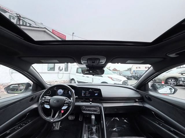 Used 2025 Hyundai Elantra N FWD image 31