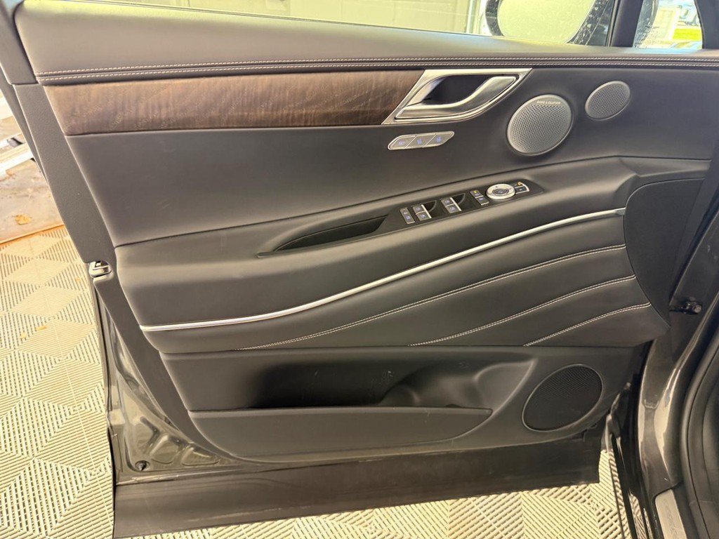 Used 2025 Genesis GV80 3.5T Prestige AWD/4WD image 19