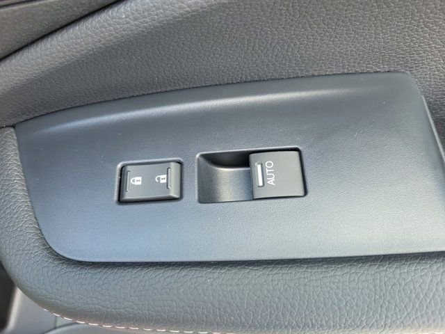 Used 2024 Honda Ridgeline Sport image 9