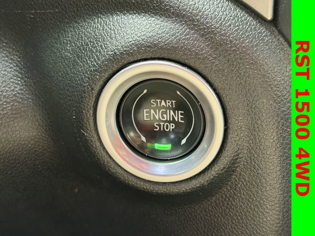 Used 2021 Chevrolet Silverado 1500 RST image 19