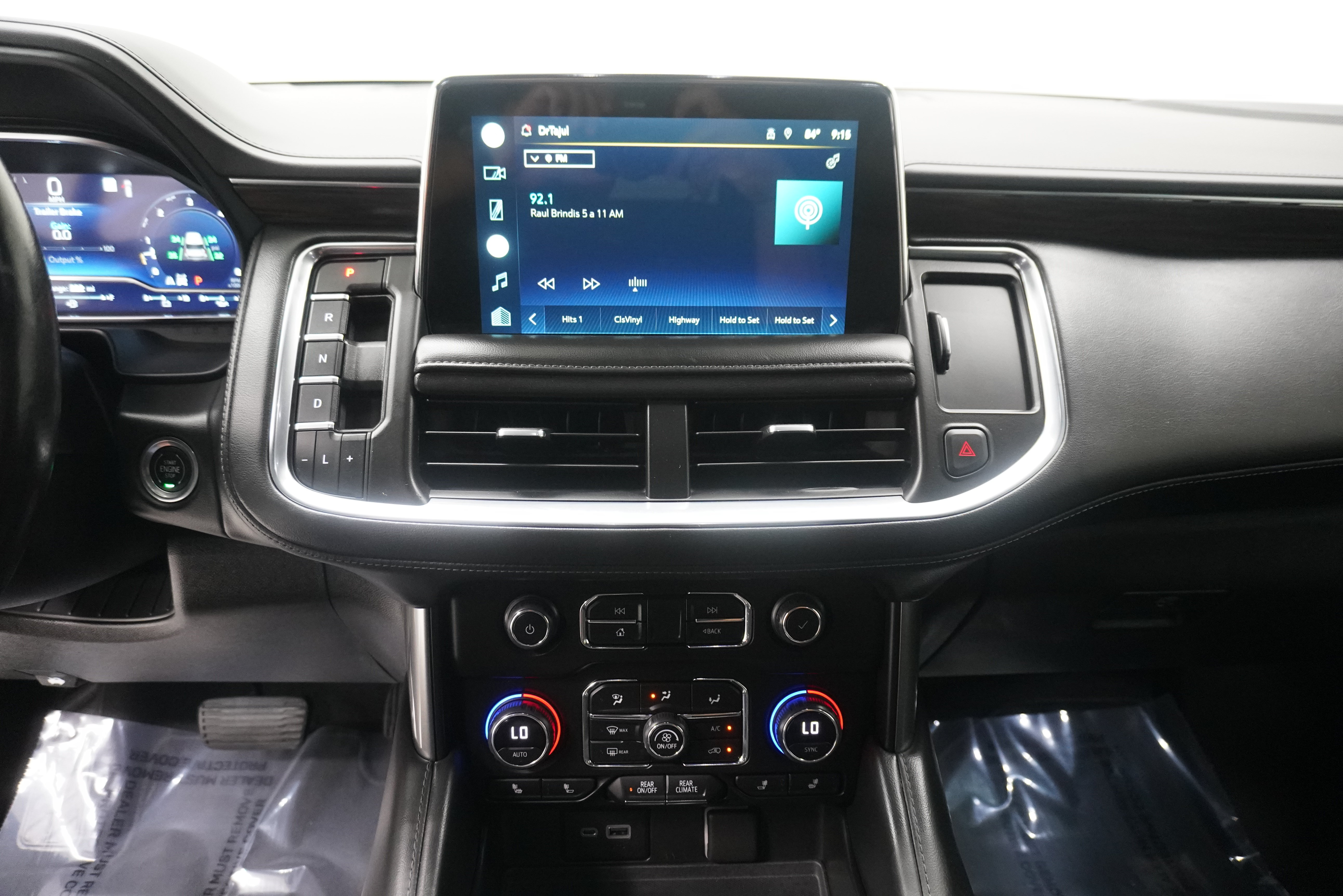Used 2022 Chevrolet Tahoe LT w/ Luxury Package AWD/4WD image 24