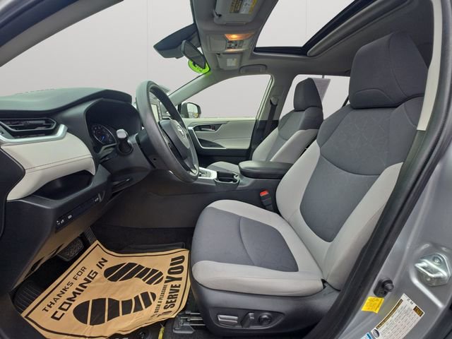 Certified 2020 Toyota RAV4 XLE w/ Convenience Package image 10