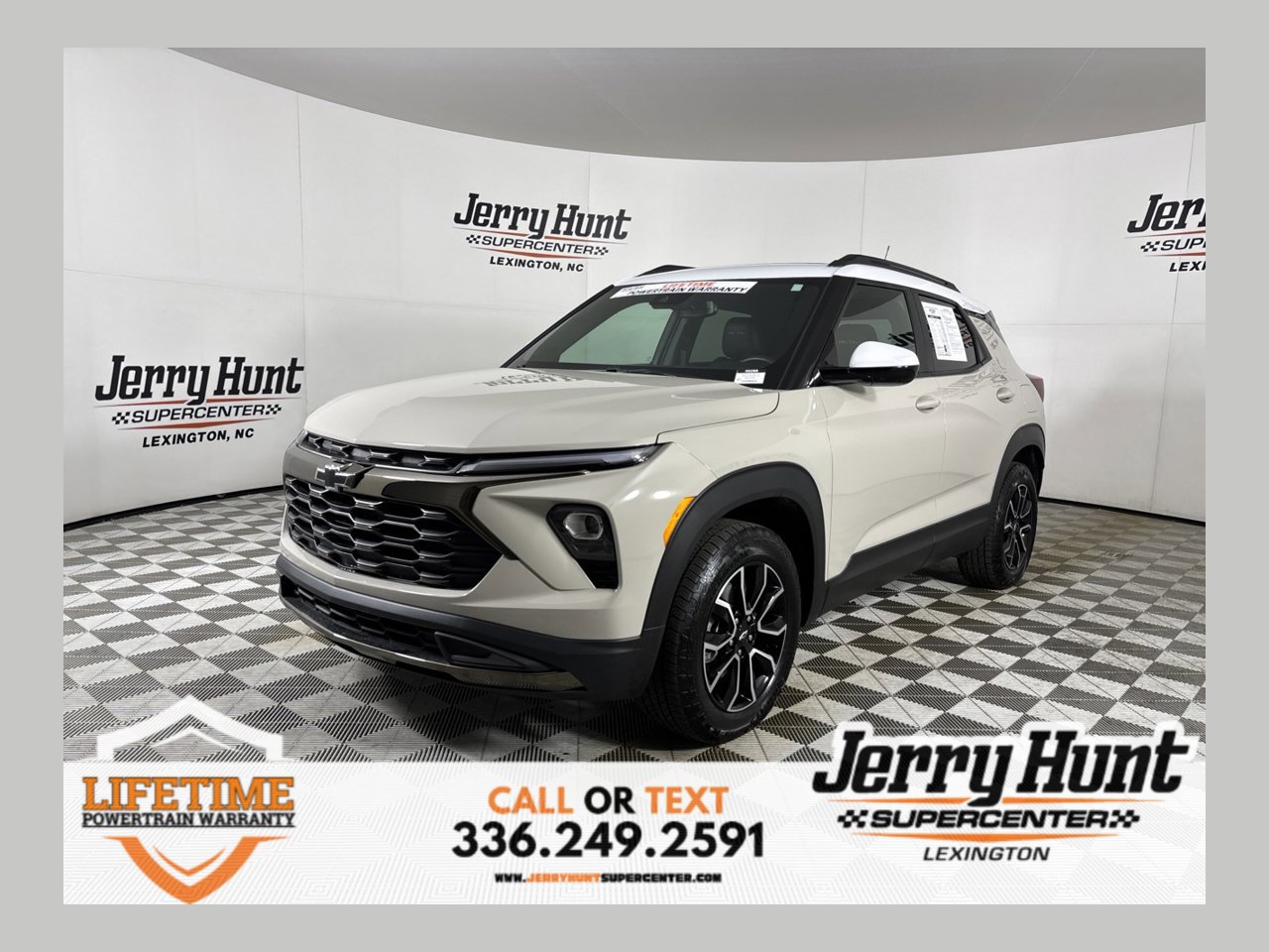 Used 2026 Chevrolet TrailBlazer ACTIV w/ Convenience Package AWD/4WD image 1