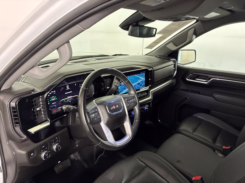 Used 2025 GMC Sierra 1500 SLT AWD/4WD image 18