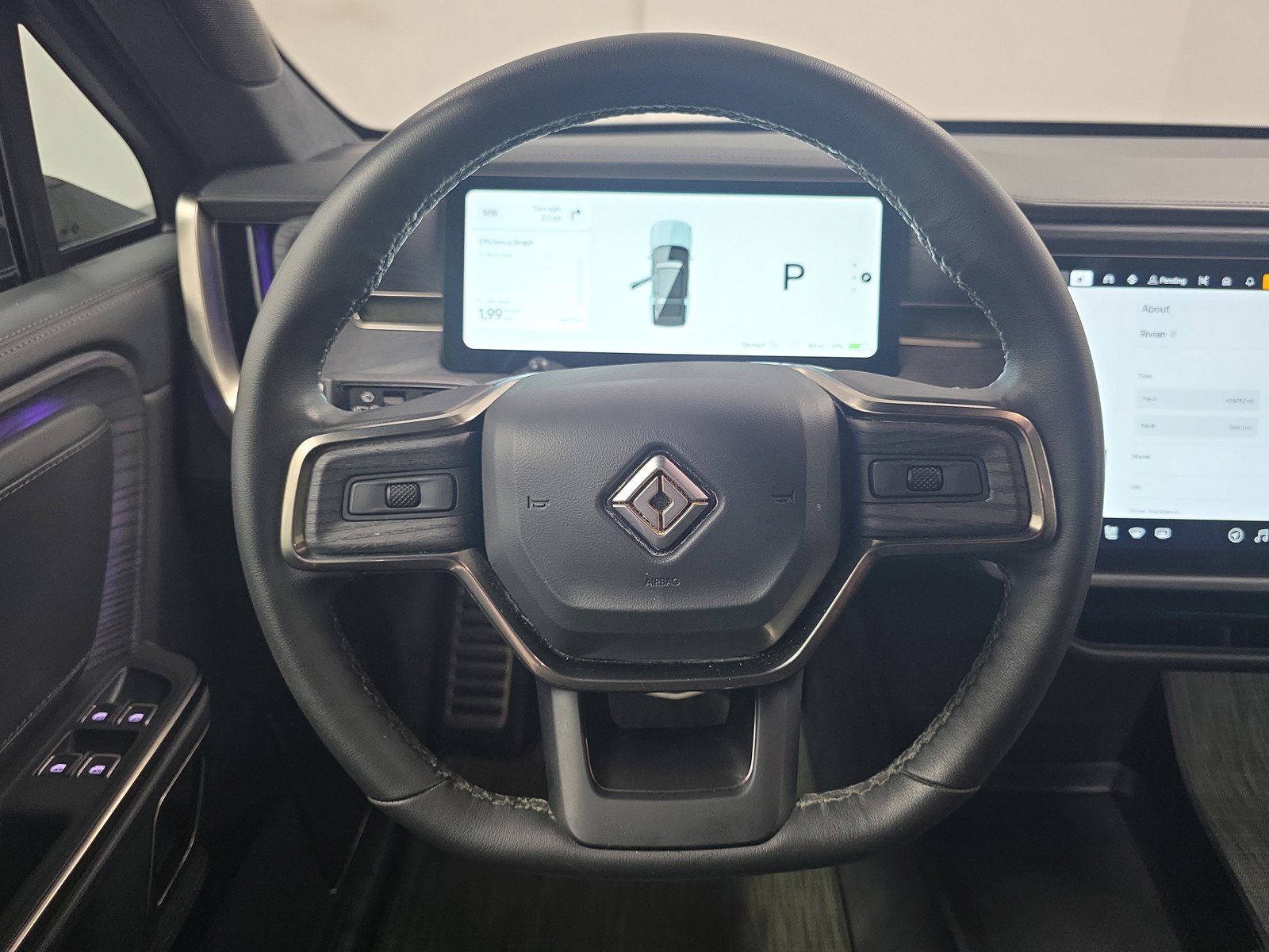 Used 2024 Rivian R1S Adventure AWD/4WD image 28