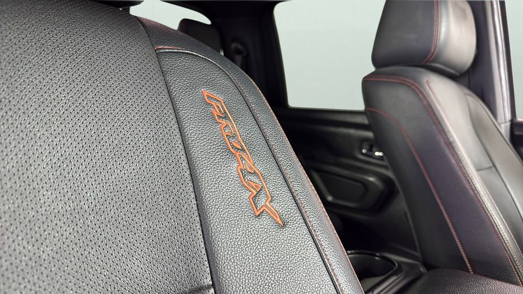 Used 2021 Nissan Titan PRO-4X w/ Pro-4x Convenience Package image 36