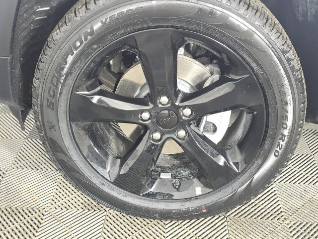 New 2026 Jeep Grand Cherokee Limited image 11