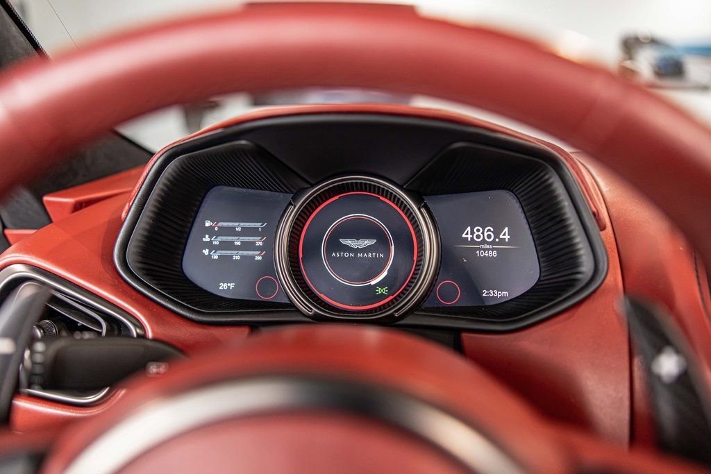 Used 2022 Aston Martin DB11 Volante image 23