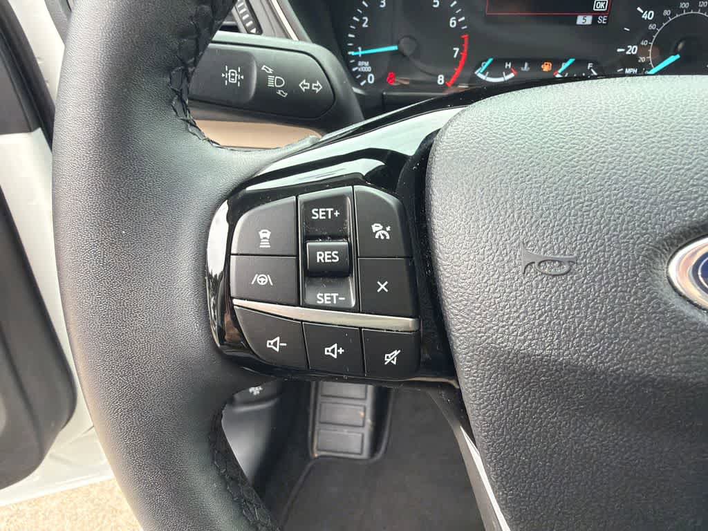 Used 2022 Ford Escape SEL FWD image 24
