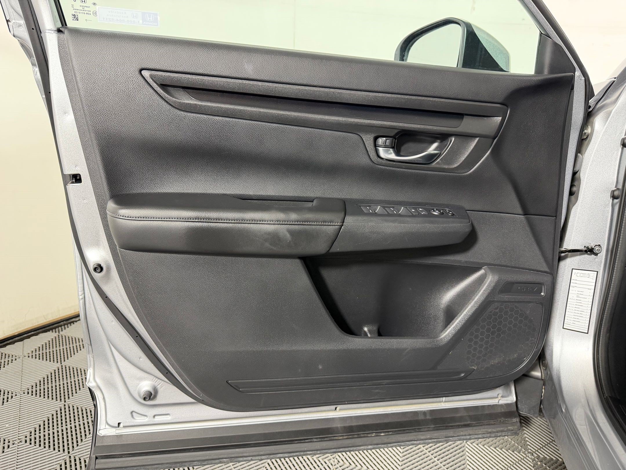 Certified 2025 Honda CR-V LX image 17