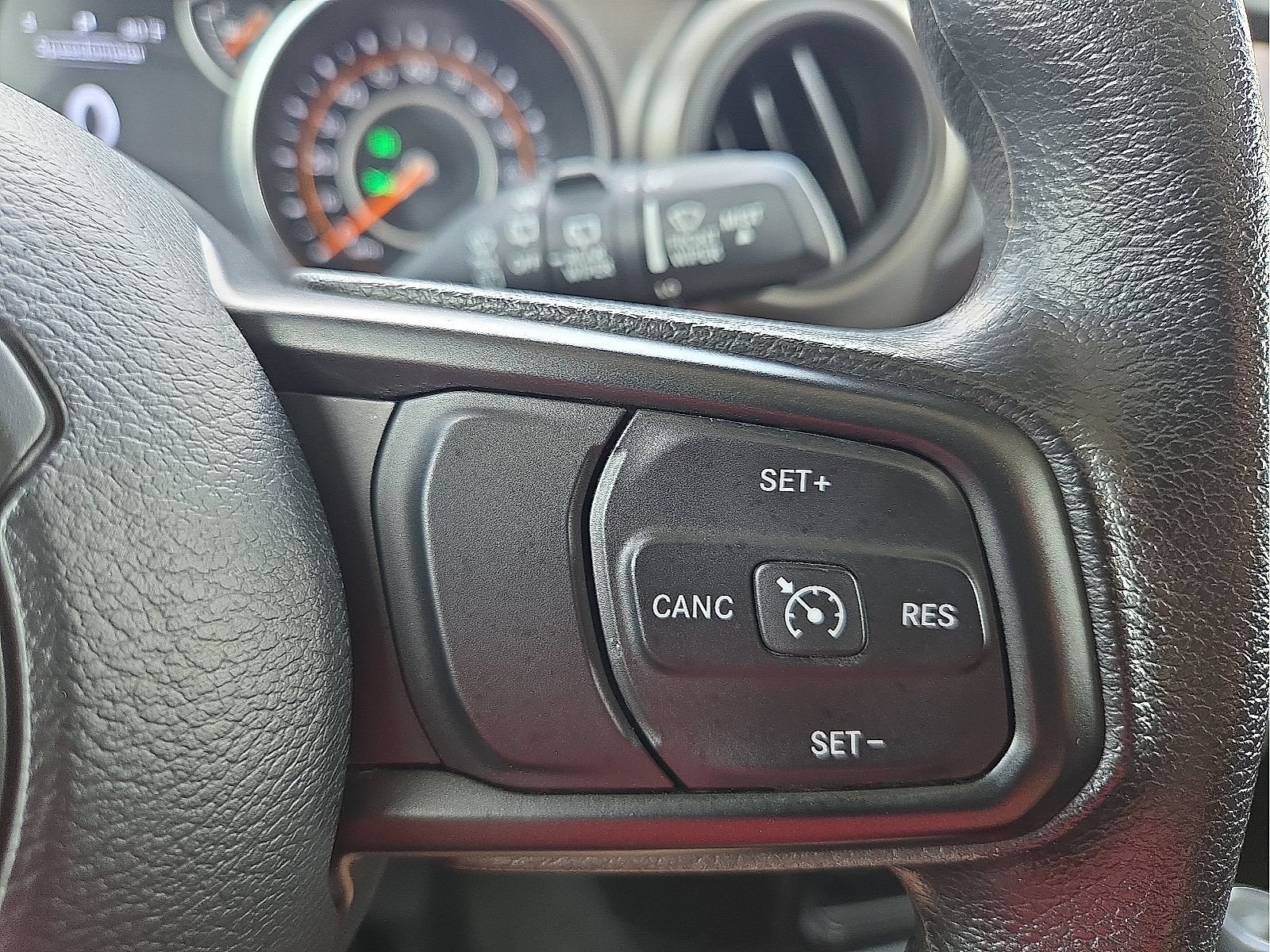 Used 2022 Jeep Wrangler Sport AWD/4WD image 18