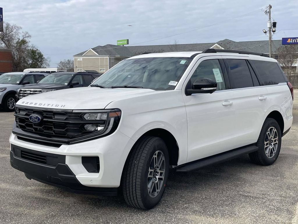New 2026 Ford Expedition Active RWD image 7