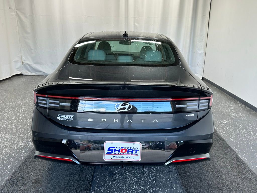 Used 2025 Hyundai Sonata Limited image 6