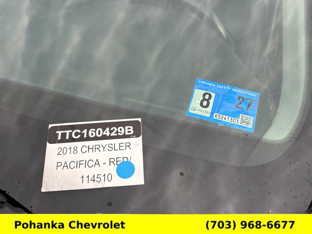 Used 2018 Chrysler Pacifica Touring-L w/ Tire & Wheel Group FWD image 31