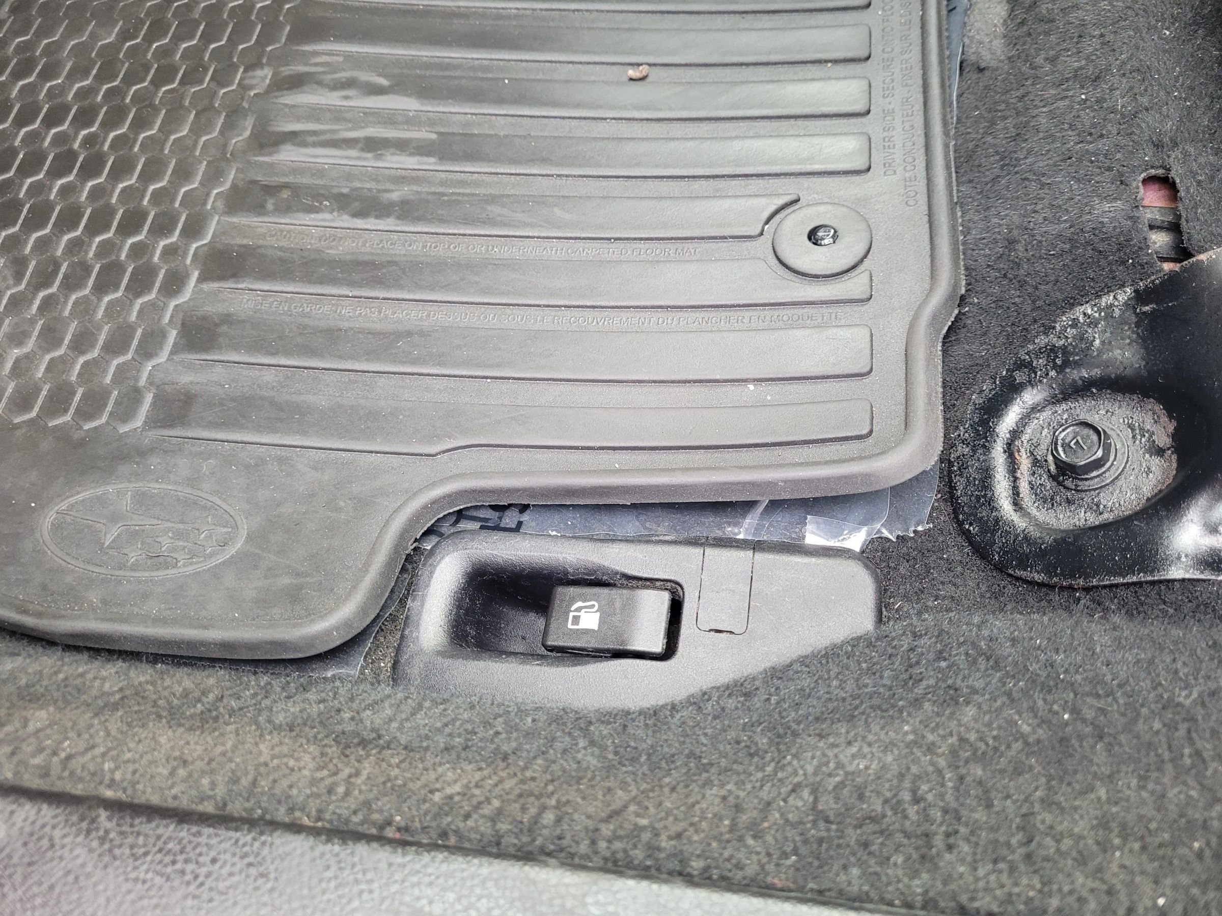 Used 2014 Subaru Forester 2.5i Premium w/ All-Weather Package image 25