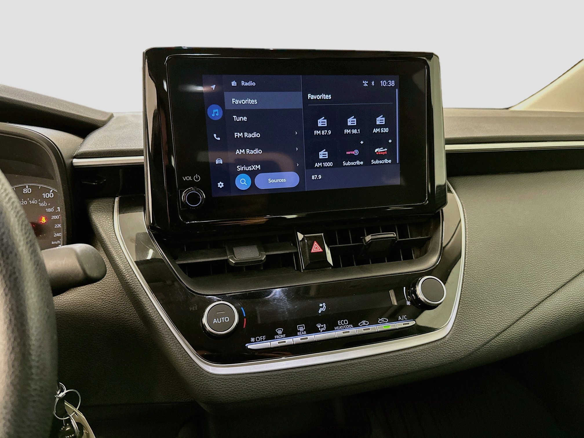 Used 2025 Toyota Corolla LE FWD image 26