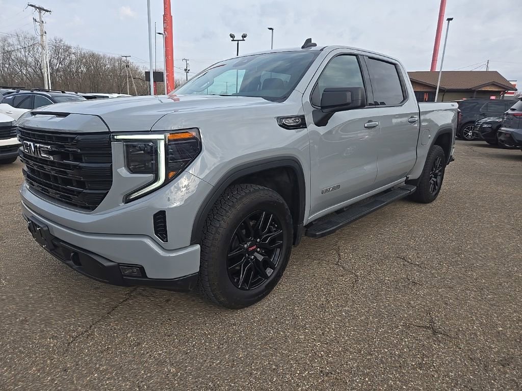 Used 2024 GMC Sierra 1500 Elevation w/ Preferred Package AWD/4WD image 3