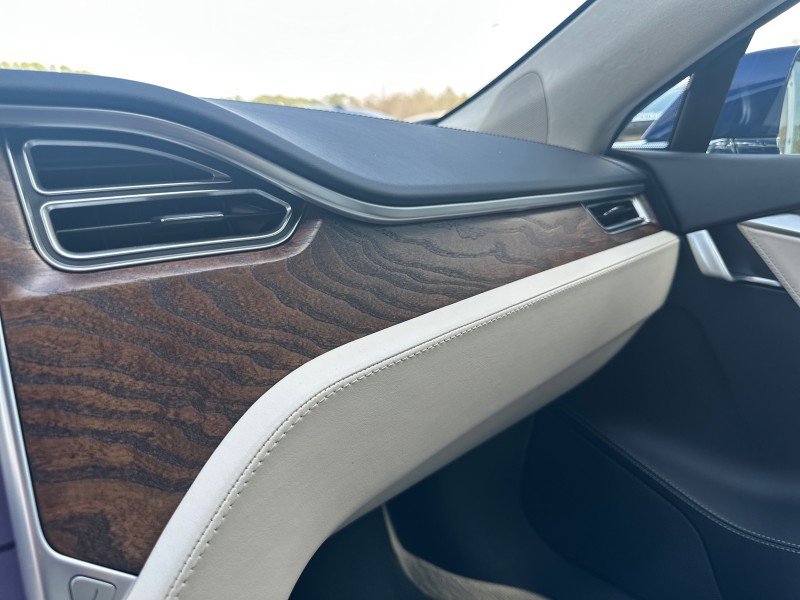 Used 2018 Tesla Model S AWD image 25