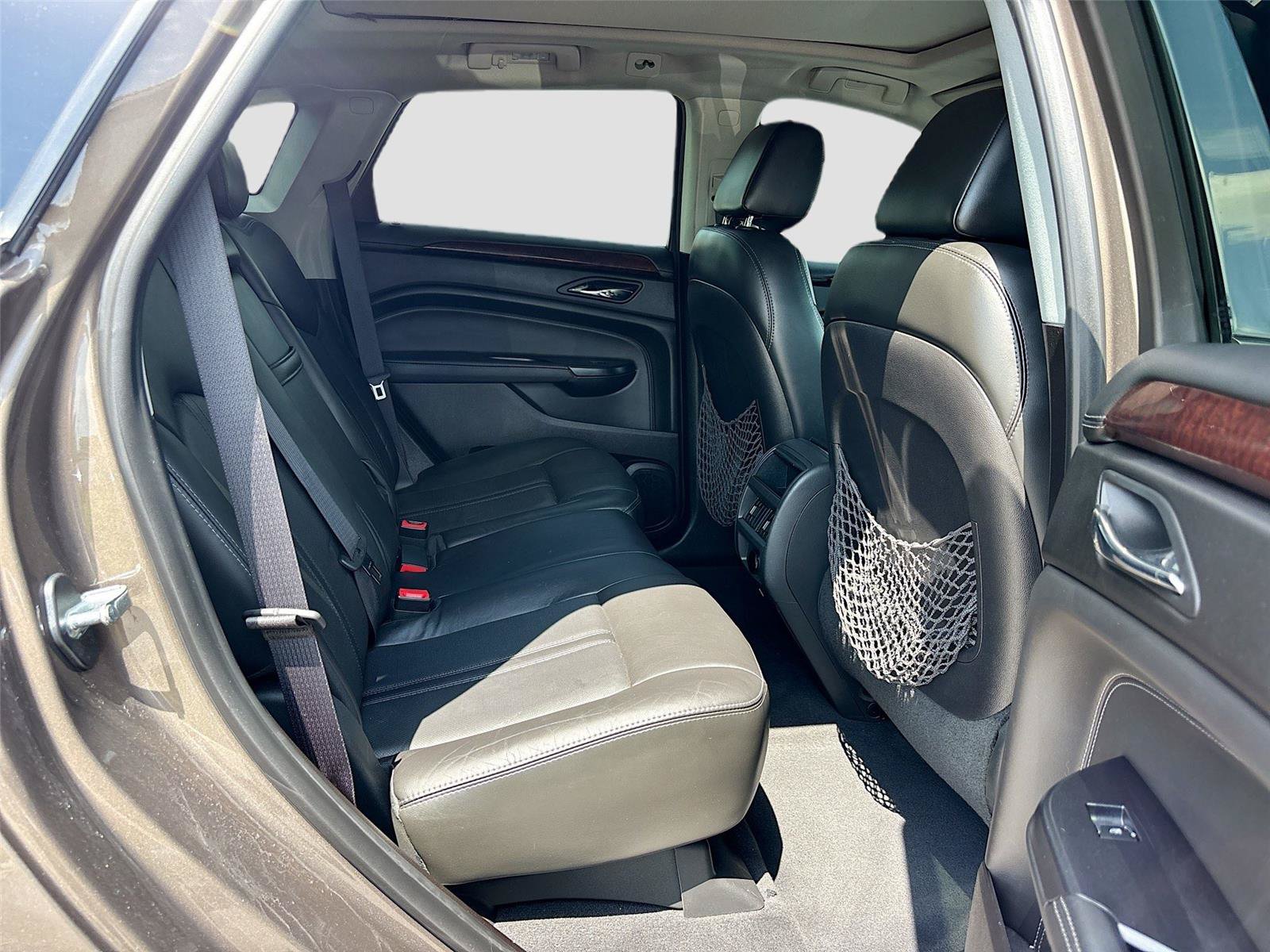 Used 2016 Cadillac SRX Luxury w/ Driver Awareness Package FWD image 29